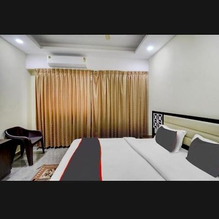S K Comforts Mysore Bagian luar foto