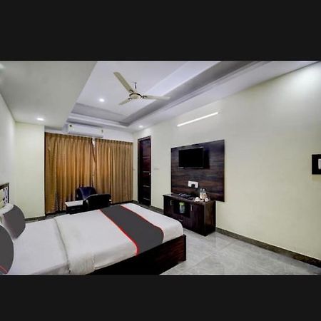 S K Comforts Mysore Bagian luar foto