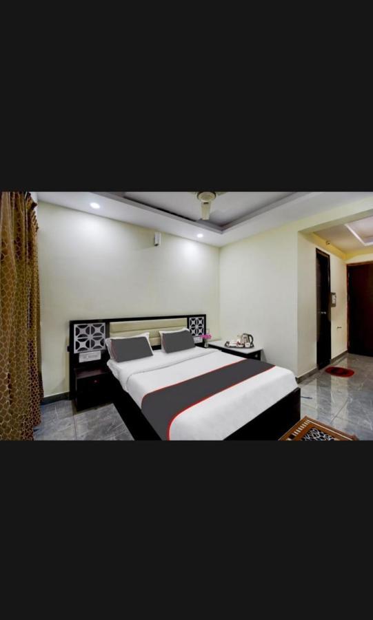 S K Comforts Mysore Bagian luar foto